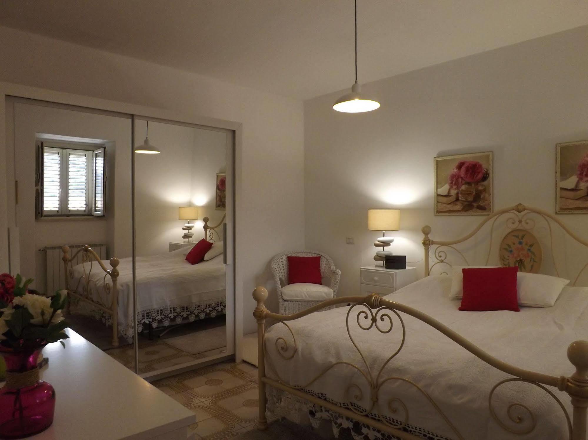 Albergo Diffuso Borgo Gallodoro Exterior foto